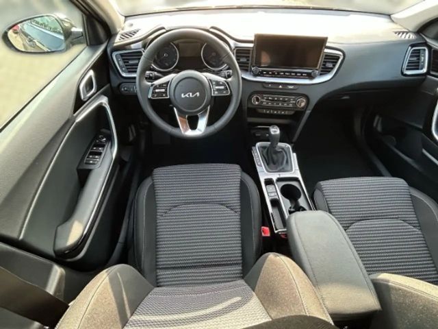 Kia Ceed / cee'd