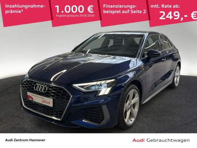 Audi A3 S line 35 TFSI Matrix Kamera AHK Na 2022 Benzine