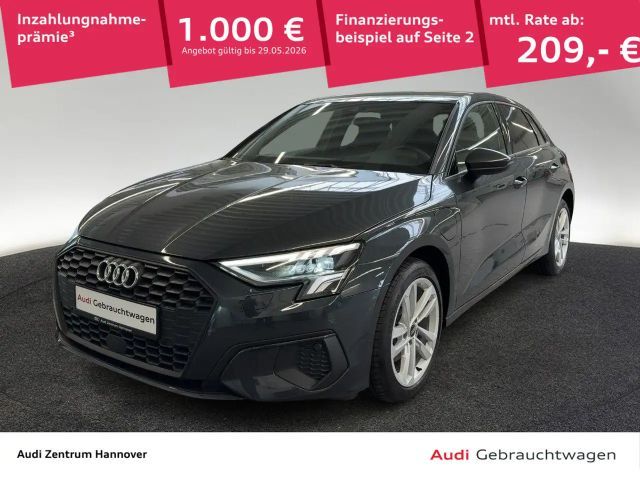 Audi A3 40 TFSI e-tron virtual 2023 Hybride / Benzine