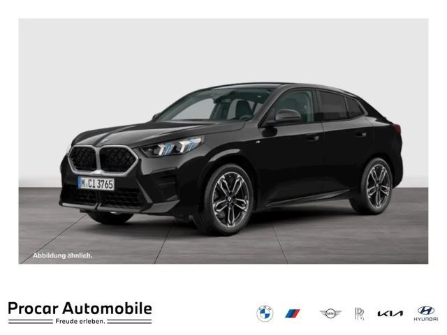 BMW X2 sDrive20i M Sport AHK Pano DA+ H/K 19'' Memory 2025 Benzine