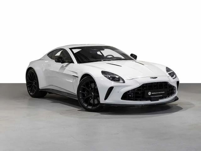 Aston Martin V8 Vantage -Zenith White- 2026 Benzine