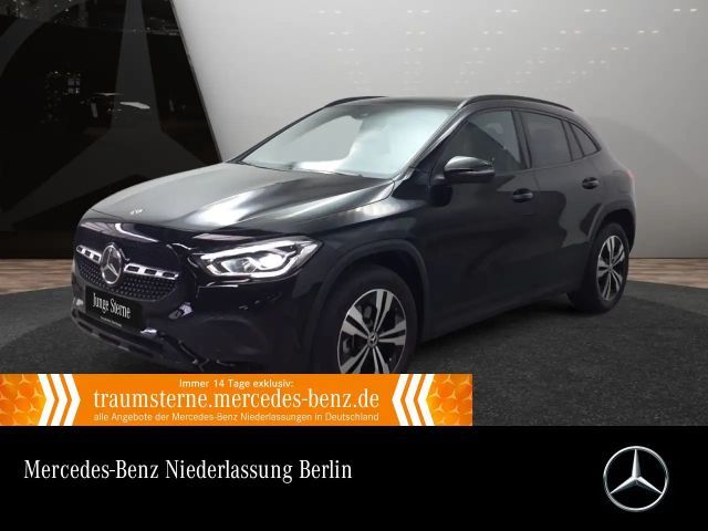 Mercedes-Benz GLA 180 2023 Benzine