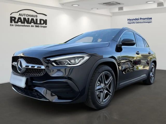 Mercedes-Benz GLA 250 2022 Benzine