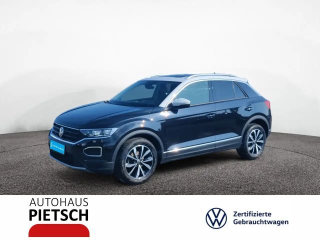 Volkswagen T-Roc 1.5 TSI DSG Style AHK LED Panorama 2022 Benzine