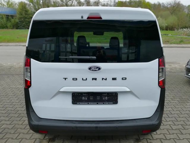 Ford Tourneo