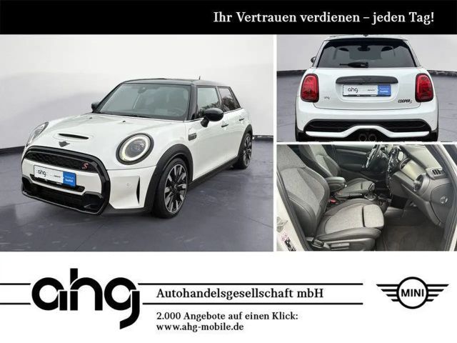 MINI Cooper S Classic Trim Steptronic Navi Head Up Hi 2023 Benzine