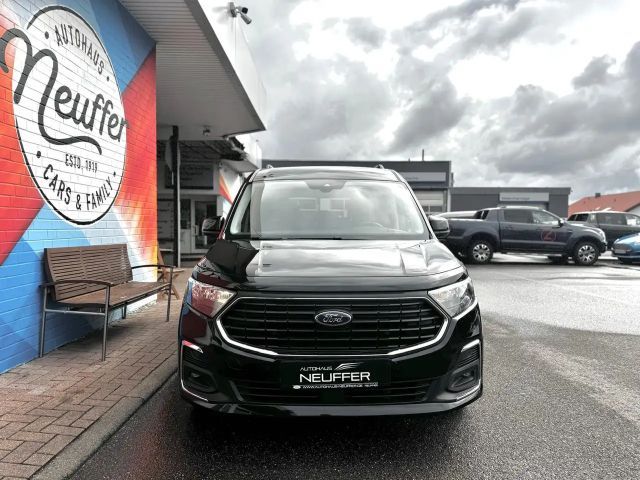 Ford Grand Tourneo
