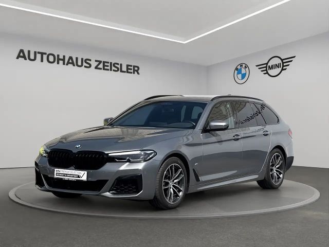 BMW 540 d xDrive Touring M SPORTPAKET AHK Head-Up Standhei 2023 Diesel