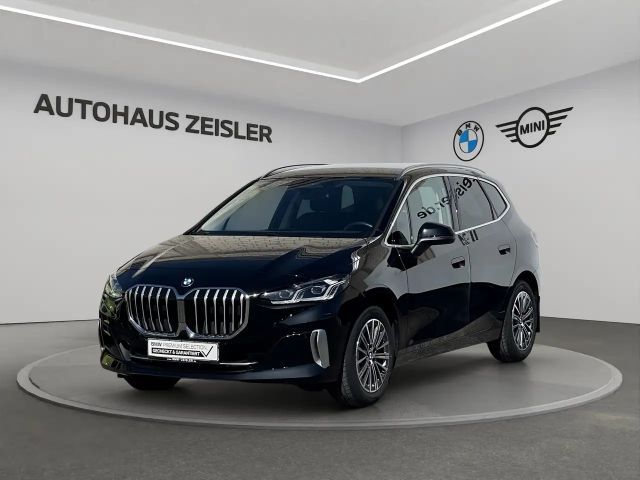 BMW 220 i Active Tourer °LUXURY LINE° Rückfahrkamera AHK 2025 Benzine