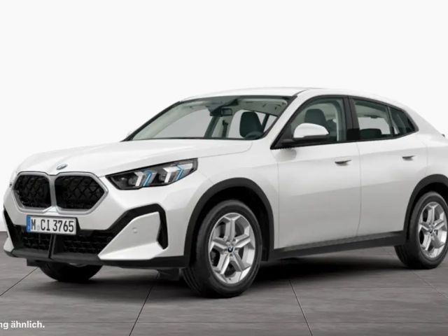 BMW X2 sDrive20i A,AHK,Komfortzugang,Fernlichtassistent,e 2025 Benzine