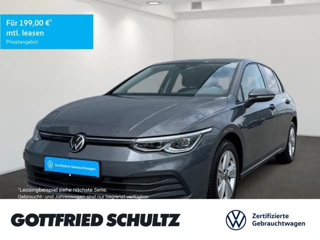 Volkswagen Golf VIII LIFE TSI NAVI EINPARKHILFE SITZHEIZUNG LED 2023 Benzine