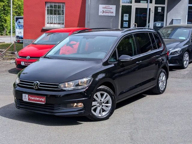 Volkswagen Touran 2.0TDI Comfortline 7 SITZE NAVi nur 66tKM 2021 Diesel