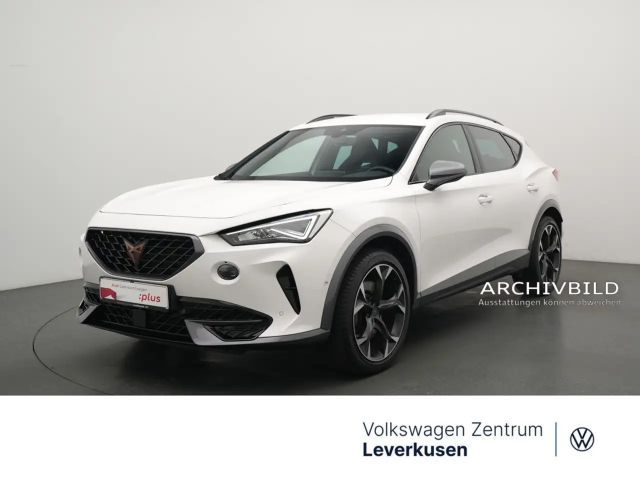 Cupra Formentor VZ DSG ACC LED KAM NAVI CARPLAY 2024 Benzine