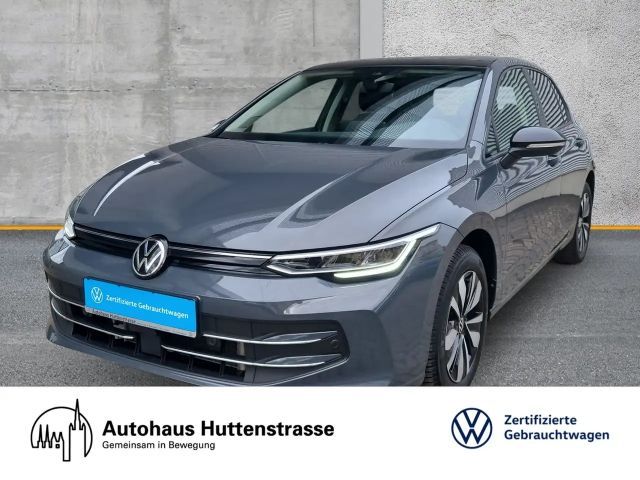 Volkswagen Golf VIII 1.5 eTSI DSG Goal AHK PANOD. KAMERA 2025 Benzine