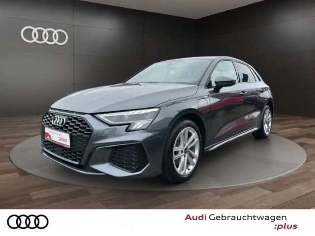 Audi A3 Sportback 40 TFSI e S tr. S LINE+KAMERA+LED 2024 Hybride / Benzine