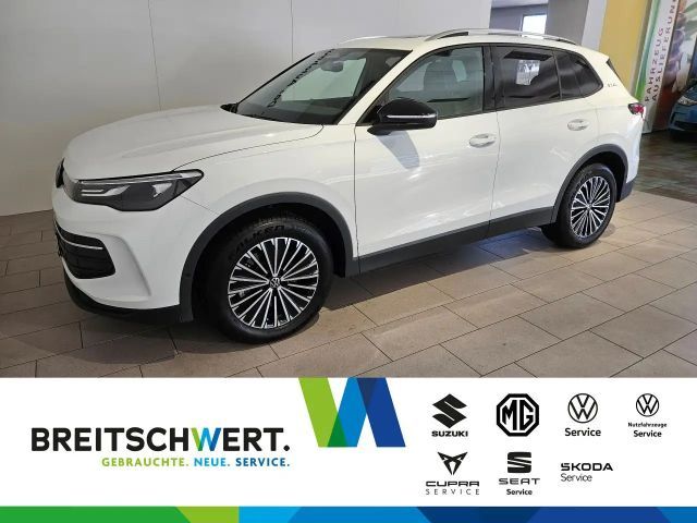 Volkswagen Tiguan 1.5 eTSI Goal DSG PanoD AHK ACC Navi RFK 4J 2025 Benzine