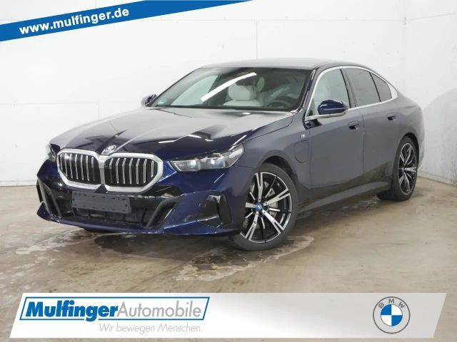 BMW 550 e M Sport ACC IntAkt.Pano.Icon.Sitzbel.360H/K 2024 Hybride / Benzine
