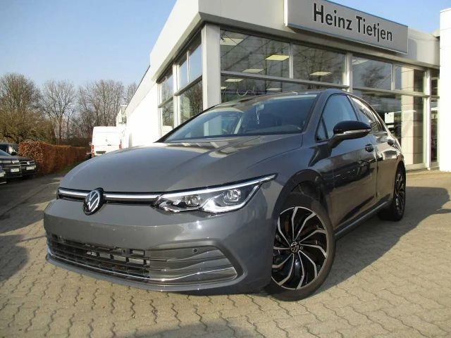 Volkswagen Golf VIII 1.0 eTSI OPF DSG Move 2023 Benzine