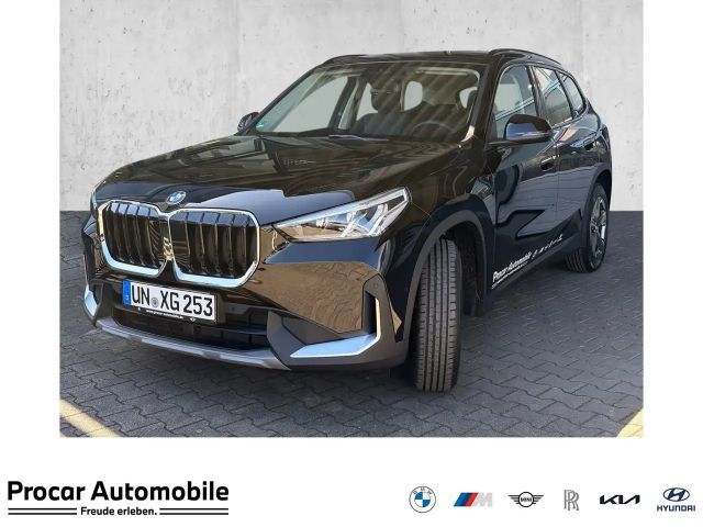 BMW X1 sDrive18d Navi+DAB+Alarm+SHZ+PA+RFK+M Dachreling+L 2026 Diesel