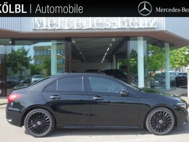 Mercedes-Benz A 220 A 220 d AMG PREM PLUS PANO HEAD 360 BURM MEM DIS 2025 Diesel