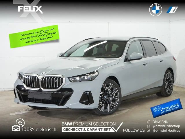 BMW i5 xDrive40 touring M SPORTPAKET+20"ALU+ANHÄNGERKUPPL 2025 Elektrisch