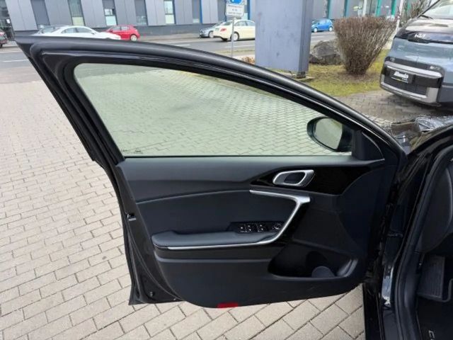 Kia Ceed / cee'd