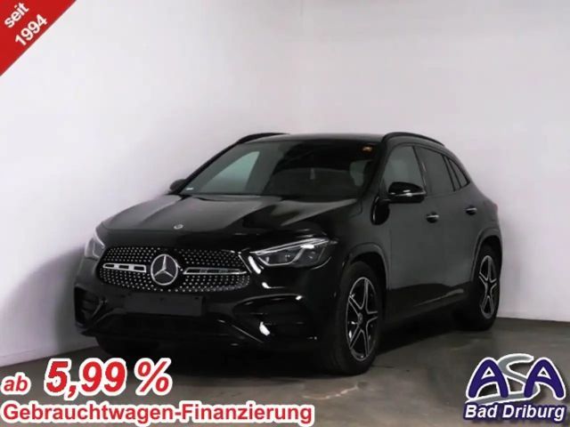 Mercedes-Benz GLA 200 +AMG+Pano+Night+MULTIBEAM+DISTRONIC+AHK+360+Ambien 2025 Benzine