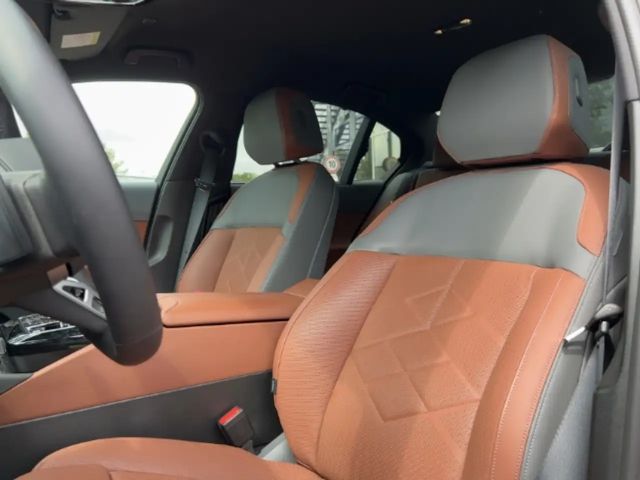 BMW 550