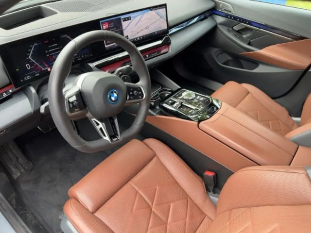 BMW 550