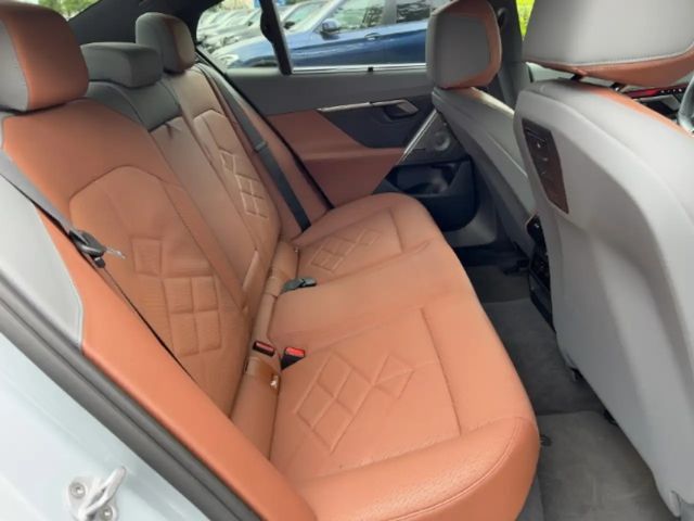 BMW 550