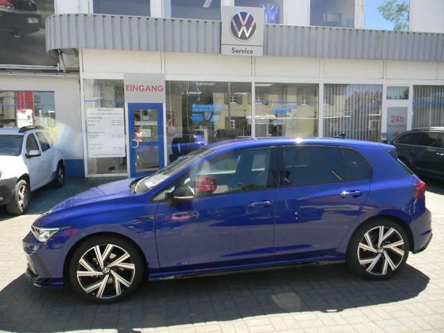 Volkswagen Golf VIII Lim. R-Line Black Style  eTSI DSG KAM 2024 Benzine