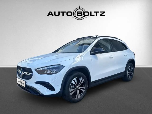 Mercedes-Benz GLA 200 ENp 55000 Night Pano Winter P Kam. Spur 2024 Benzine