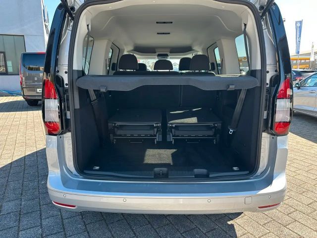 Ford Grand Tourneo
