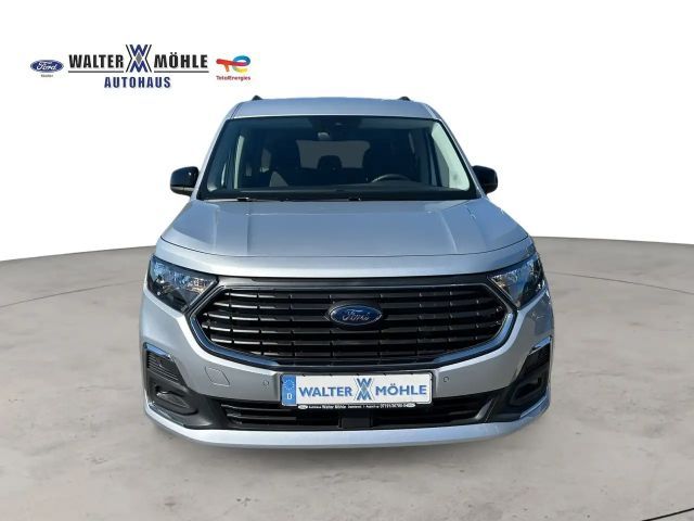 Ford Grand Tourneo