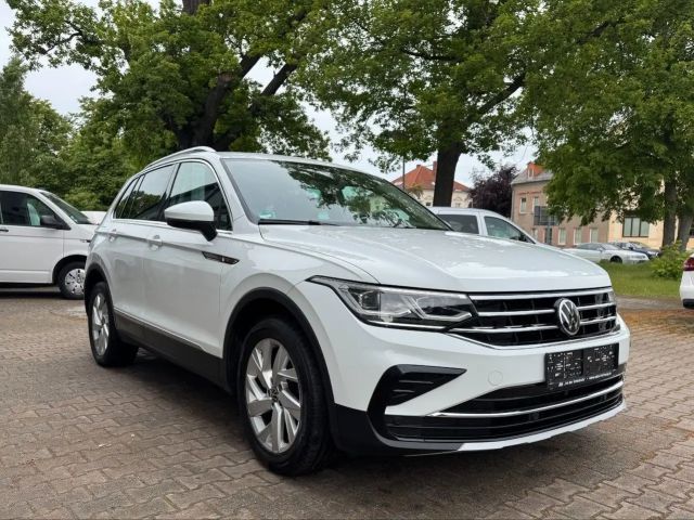 Volkswagen Tiguan Elegance,Matrix LED,Pano,Standhzg,Ahk 2022 Benzine