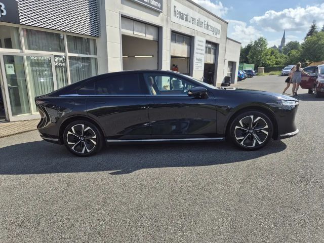 Mazda 6e