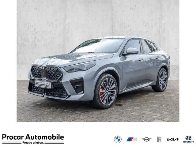 BMW X2 sDrive20i M Sport HUD PANO ACC AHK RFK NAVI 2025 Benzine