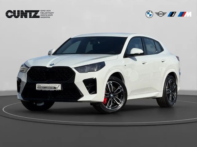 BMW X2 sDrive20i  M Paket Pro  360° Kamera Driving Assist 2025 Benzine