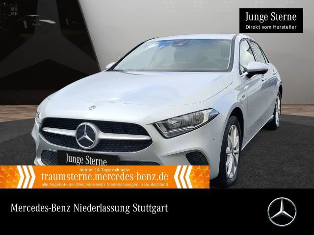 Mercedes-Benz A 250 e STYLE+KAMERA+8G 2021 Hybride / Benzine