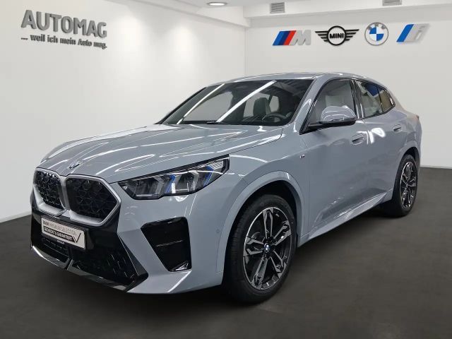 BMW X2 sDrive20i M-Sportpaket, Driving Assist Plus, ParkA 2025 Benzine