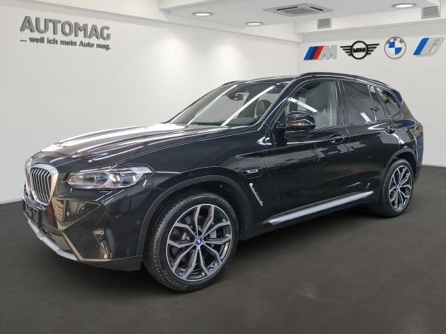 BMW X3 xDrive30e Panorama*Head-Up*ParkAssPlus*Memorysitz 2022 Hybride / Benzine