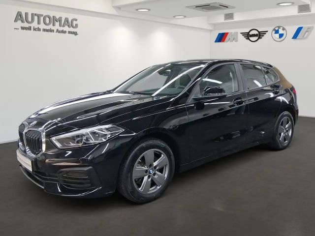 BMW 118 i Automatik*PDC*LED*Sitzheizung 2022 Benzine