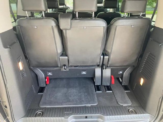 Peugeot Traveller