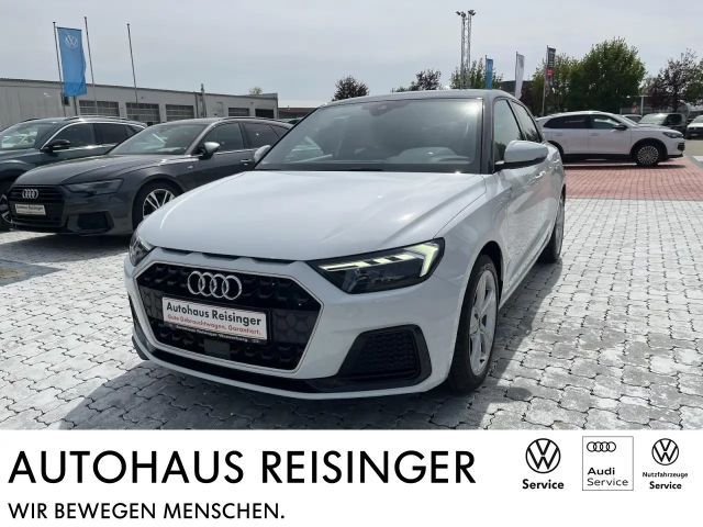 Audi A1 Sportback 1,0 TFSI S-Line Advanced (LED,Sounds.) 2021 Benzine