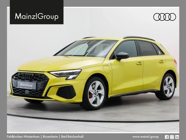 Audi A3 45 TFSIe S tronic S line AHK Kam. 2022 Hybride / Benzine