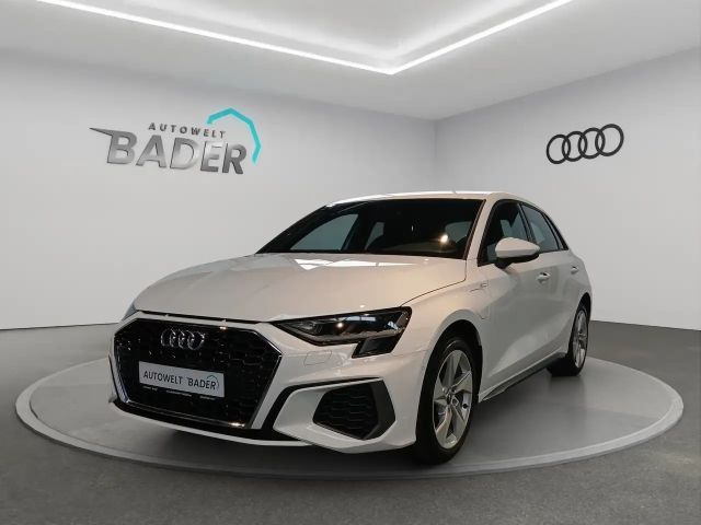 Audi A3 2022 Hybride / Benzine