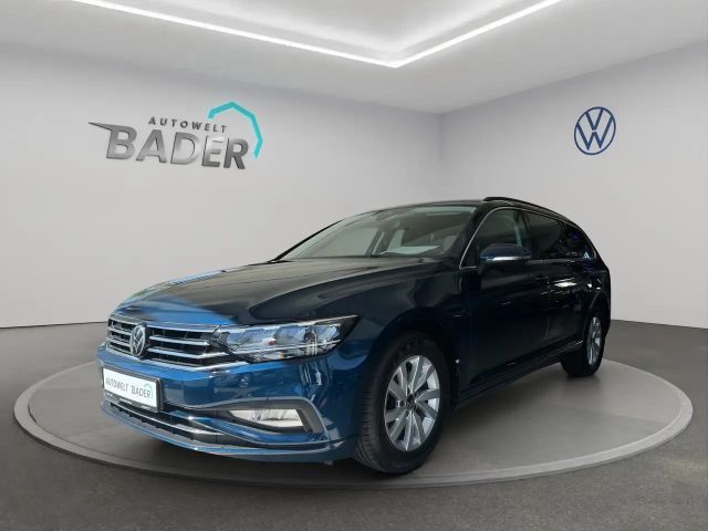 Volkswagen Passat Variant 1.5 TSI PANO RFK ACC NAVI Business 2022 Benzine