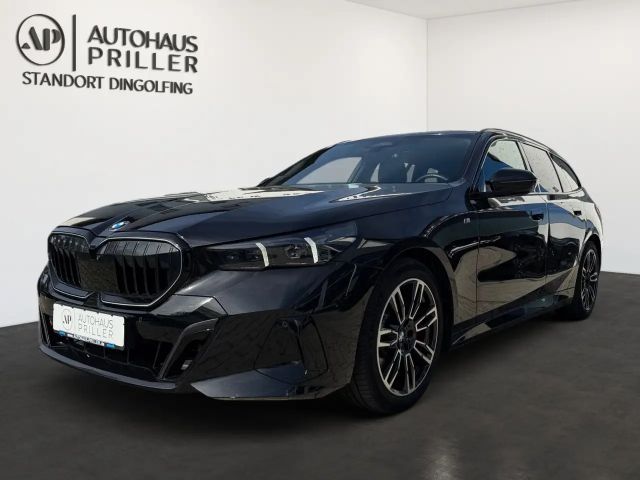 BMW 520 d xDrive Touring M Sport Pro Paket/AHK/Iconic 2024 Diesel