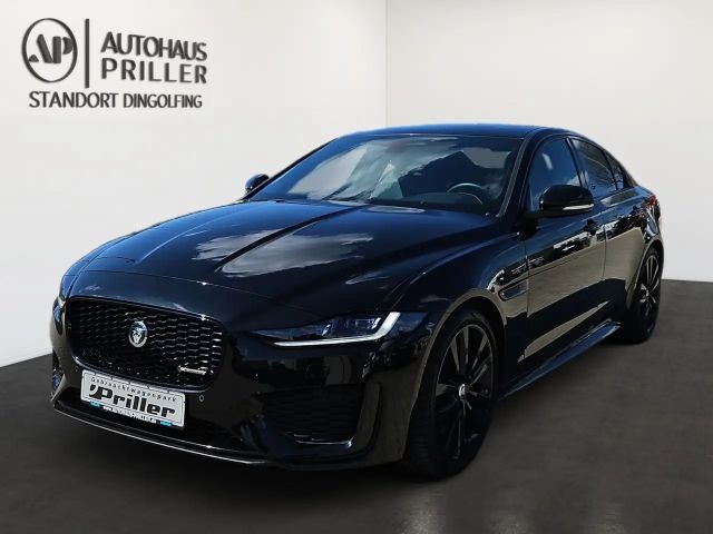 Jaguar XE 2024 Benzine