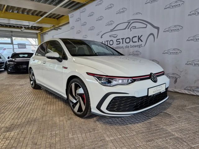 Volkswagen Golf GTI 2.0 TSI DSG LED PDC Navi Sitzheiz Pano 2024 Benzine